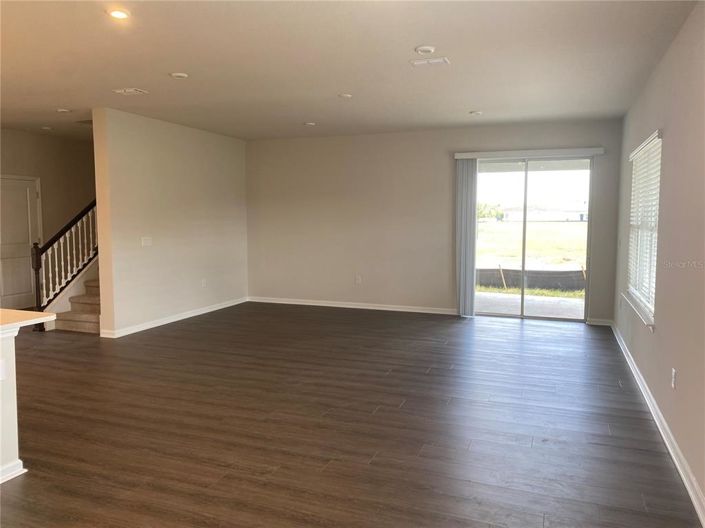 Image No.5-5 Bed Property for sale