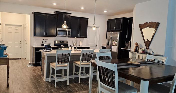 Image No.13-3 Bed Property for sale