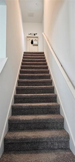 Image No.26-3 Bed Property for sale