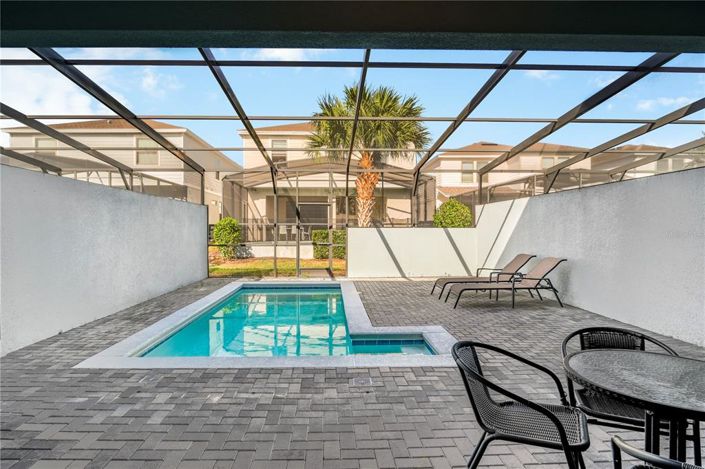 Image No.23-5 Bed Townhouse for sale