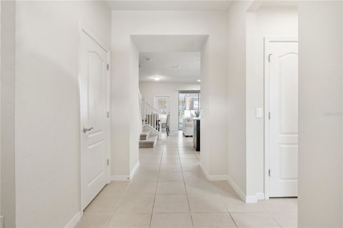 Image No.5-5 Bed Townhouse for sale