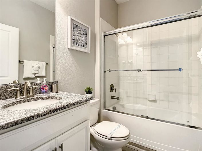 Image No.19-6 Bed House for sale