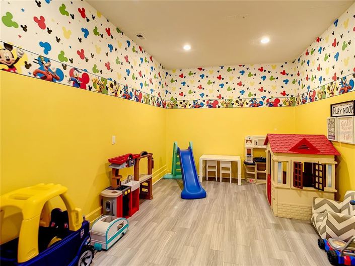 Image No.20-6 Bed House for sale