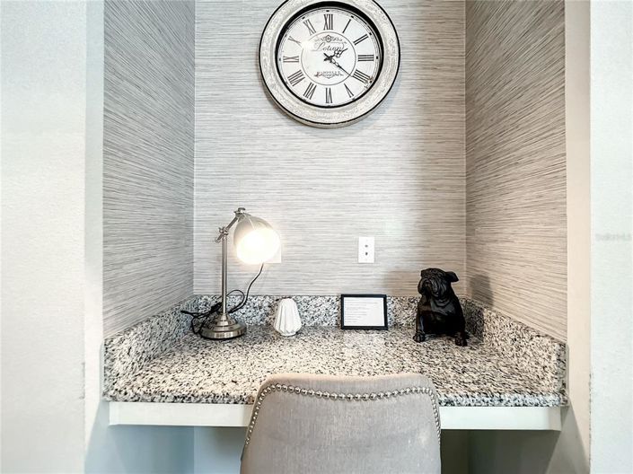 Image No.7-6 Bed House for sale