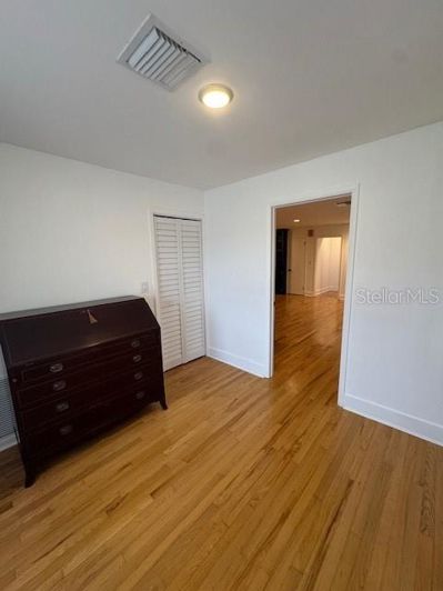 Image No.11-3 Bed House for sale