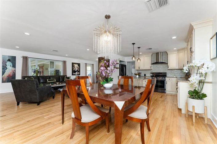 Image No.4-3 Bed Property for sale