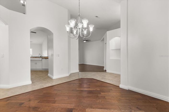 Image No.17-3 Bed Property for sale