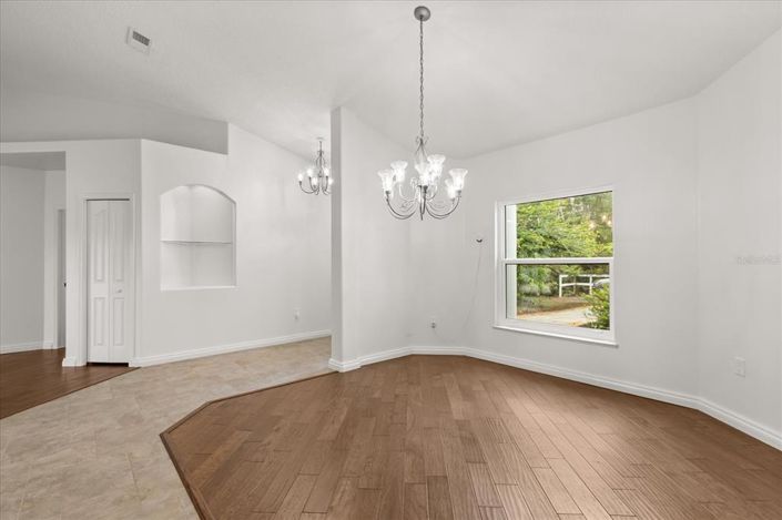 Image No.18-3 Bed Property for sale