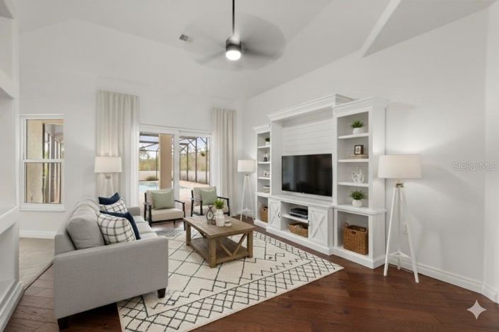 Image No.19-3 Bed Property for sale