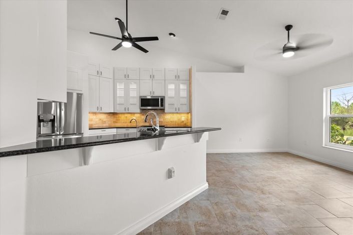 Image No.24-3 Bed Property for sale