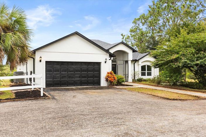 Image No.3-3 Bed Property for sale