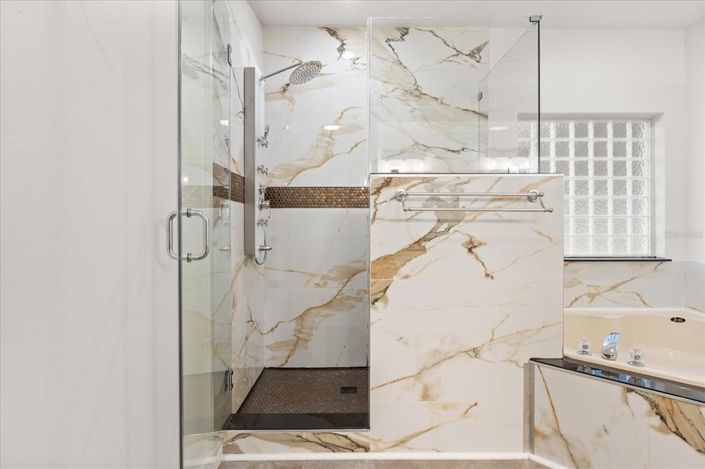 Image No.36-3 Bed Property for sale