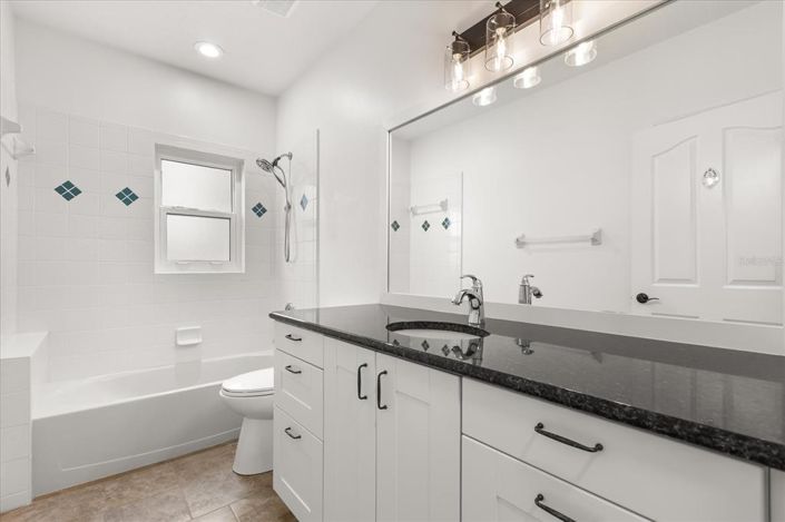 Image No.42-3 Bed Property for sale