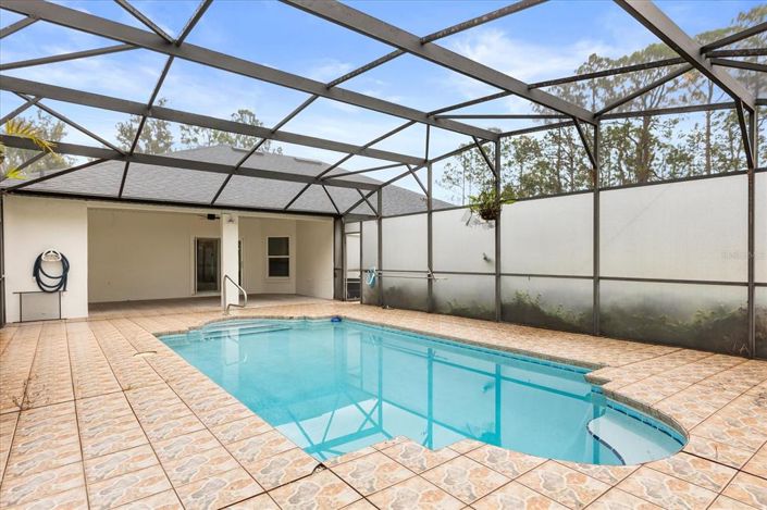 Image No.50-3 Bed Property for sale