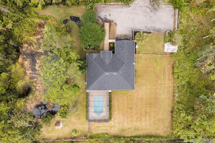 Image No.8-3 Bed Property for sale