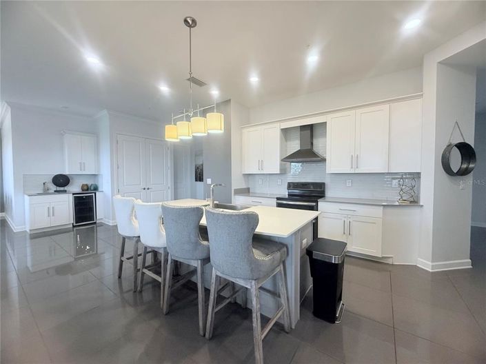 Image No.12-4 Bed Apartment for sale