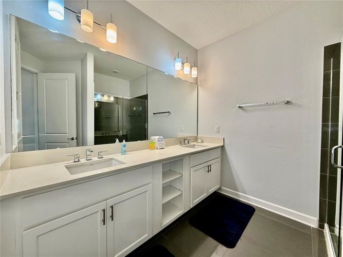 Image No.23-4 Bed Apartment for sale