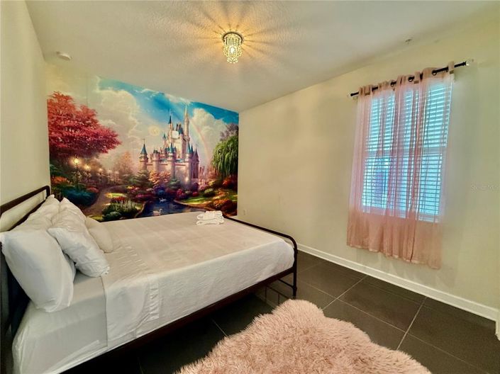 Image No.55-4 Bed Apartment for sale