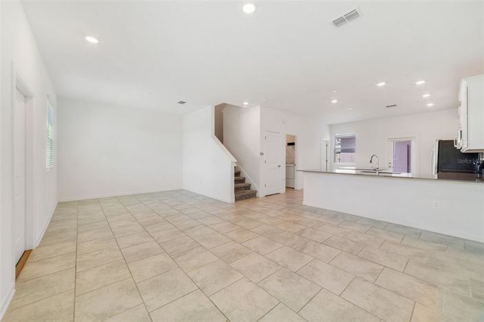 Image No.19-3 Bed Townhouse for sale