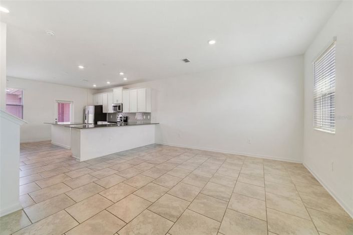 Image No.20-3 Bed Townhouse for sale