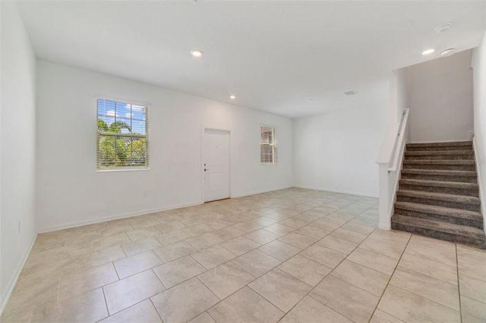 Image No.22-3 Bed Townhouse for sale