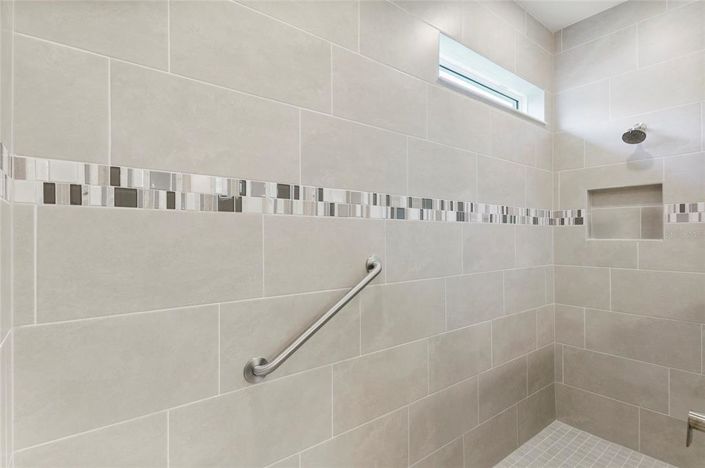 Image No.23-2 Bed Property for sale