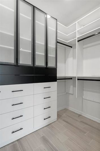 Image No.24-2 Bed Property for sale