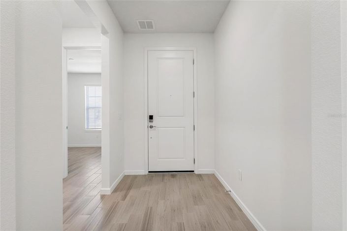 Image No.4-2 Bed Property for sale