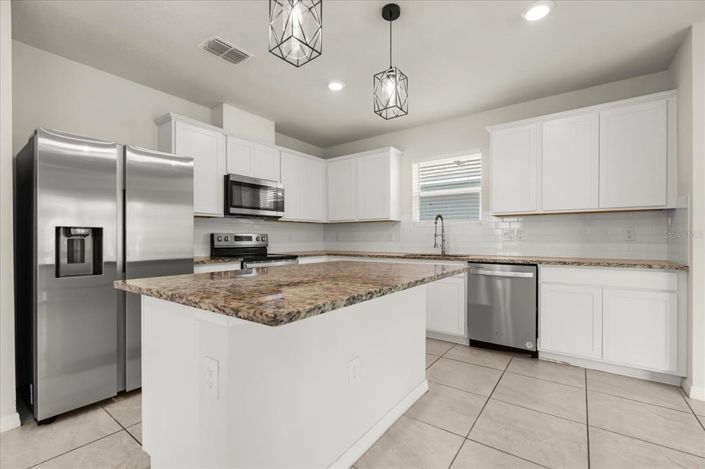 Image No.5-4 Bed House for sale