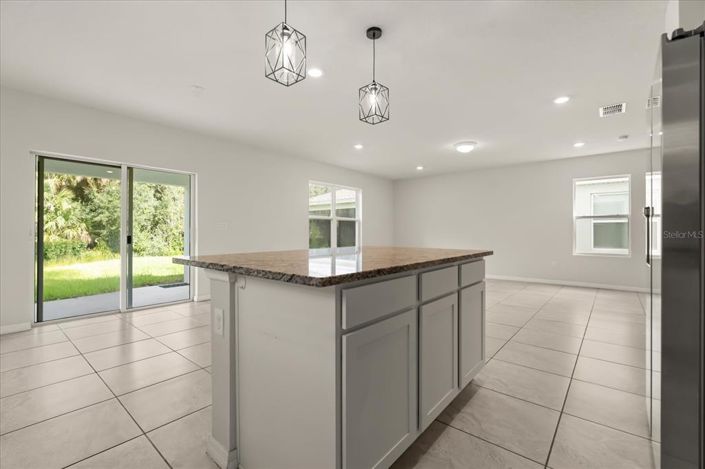 Image No.7-4 Bed House for sale