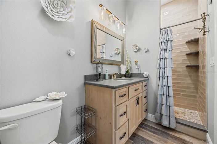 Image No.17-5 Bed Property for sale