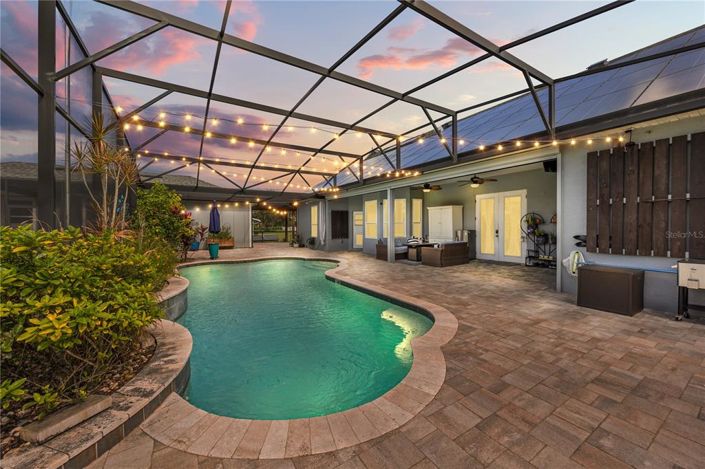 Image No.2-5 Bed Property for sale