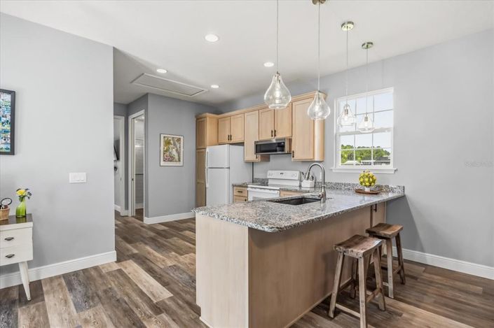 Image No.23-5 Bed Property for sale