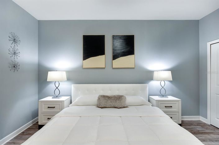 Image No.19-6 Bed Property for sale