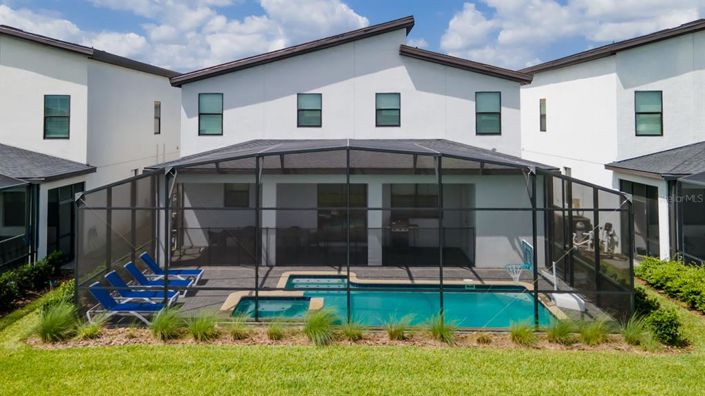 Image No.2-6 Bed Property for sale