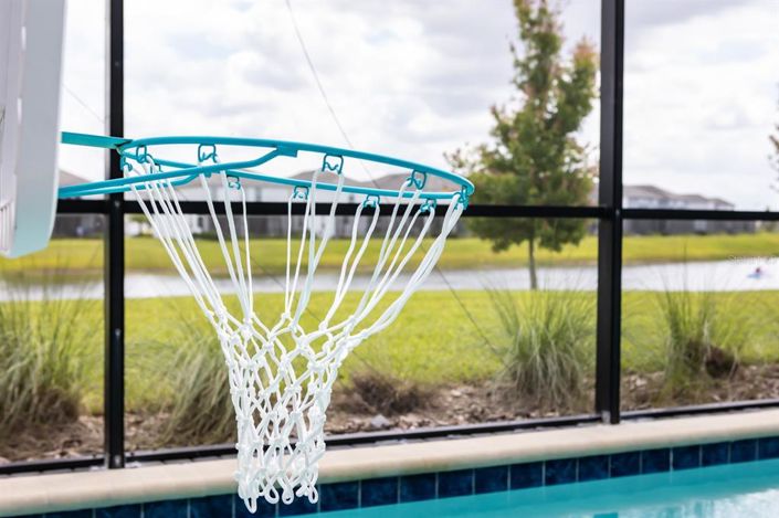 Image No.44-6 Bed Property for sale