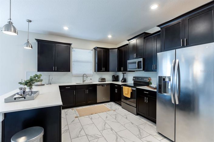 Image No.50-6 Bed Property for sale