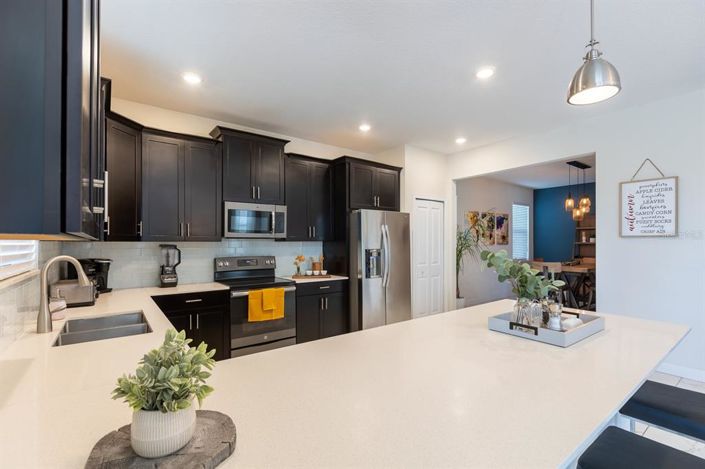 Image No.52-6 Bed Property for sale