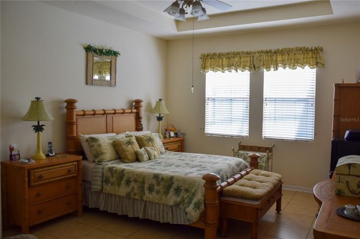 Image No.35-4 Bed Property for sale