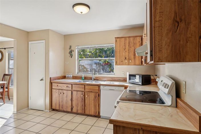 Image No.2-Propriété de 3 chambres à vendre à Kissimmee