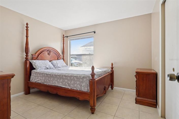 Image No.24-3 Bed House for sale