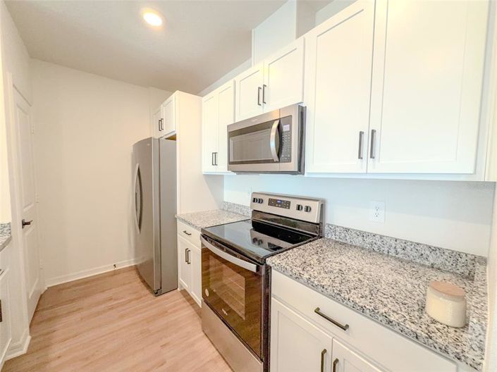 Image No.6-3 Bed Townhouse for sale