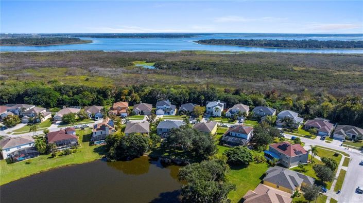 Image No.4-Propriété de 4 chambres à vendre à Kissimmee