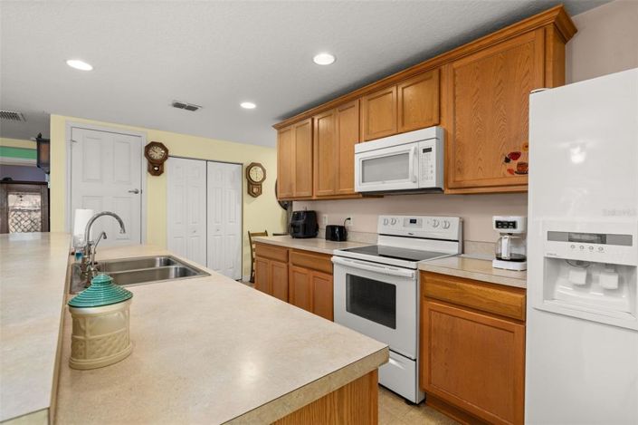 Image No.6-Propriété de 4 chambres à vendre à Kissimmee