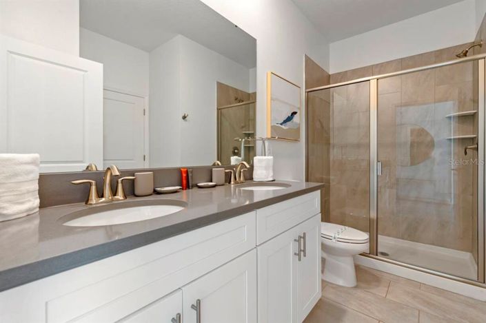 Image No.31-8 Bed Property for sale