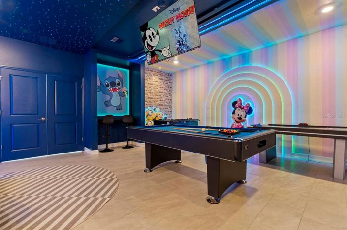 Image No.33-8 Bed Property for sale