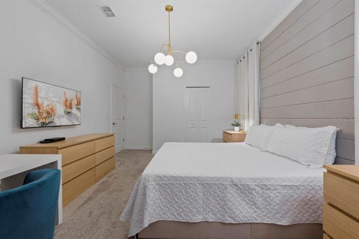 Image No.35-8 Bed Property for sale