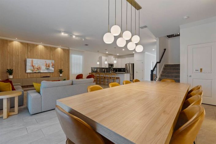 Image No.6-8 Bed Property for sale