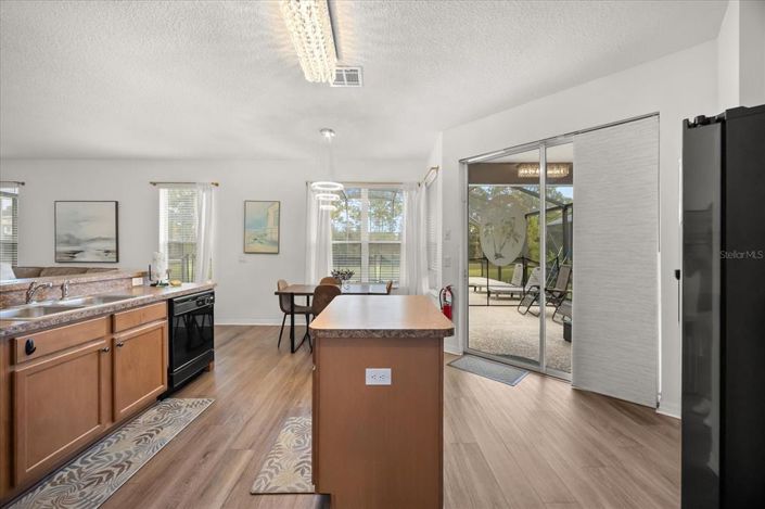 Image No.8-Propriété de 4 chambres à vendre à Davenport