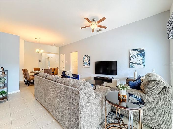 Image No.17-5 Bed House for sale